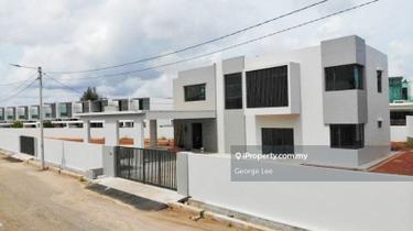Mahkota Avenue, Kuantan - hfs026 Corner Lot Bunggalow Double Storey 1