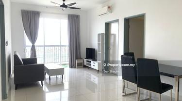 Highfloor unit for rent in Pinnacle Sri Petaling   1