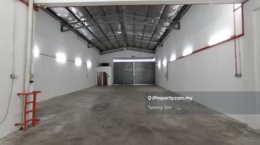 1.5 Storey Link Factory For Rent 1