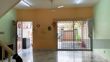 2 Storey Link House Freehold Renovated  1