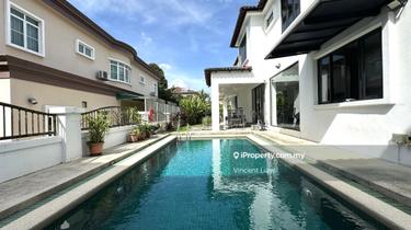 Beautifully remodeled and fully renovated two-storey bungalow 1