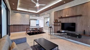High floor sea view , highest and grand condo in jb town 1