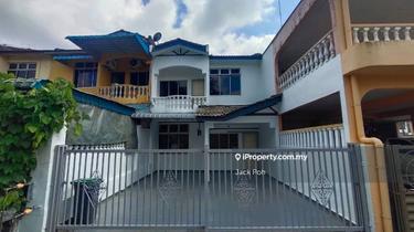 Freehold Double Storey Terrace House at Taman Kluang Barat, Kluang 1