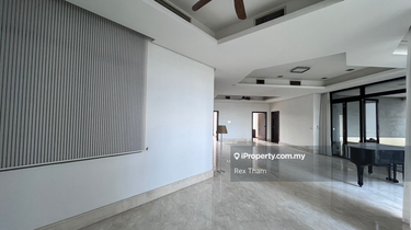 Private lift and private pool available  1