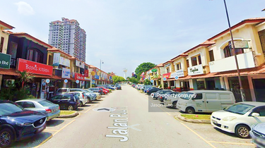 Exclusive 2 storey Corner shoplot for sale 1