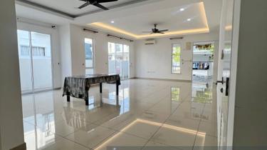 End Lot Hilltop Adira Ara Sendayan with extra land Partial House No 7 1