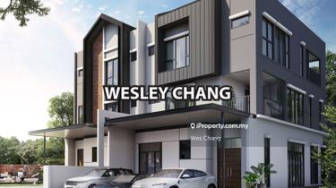 24hrs guarded elderly friendly smart home facing mountain or park view 1