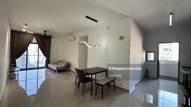 Partial Furnished 4 Bedrooms With Balcony, Near Empire City Mall, PJ 1