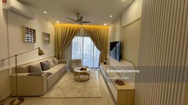 4 Bedrooms Fully ID Designed - Special 3 Car Parks 1