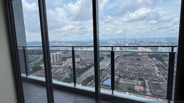 Spacious Unit @ 8th & Stellar, Sri Petaling For Sale 1
