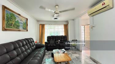 Well Kept Condition 2.5 Storey House, Gated & Guarded Near LDP 1