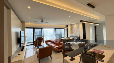 Exclusive private lobby, spacious unit 1