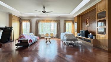 Cheap Nice Partly Furnished 2 Stry Bungalow at Country Heights Kajang 1