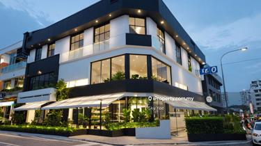 Exclusive 3-Storey Corner Shop at Jalan Telawi for Sale 1