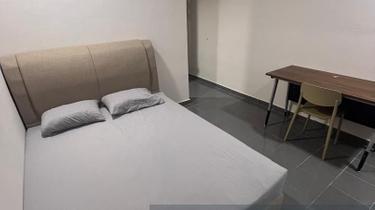 Sfera master  and medium room for rent 1