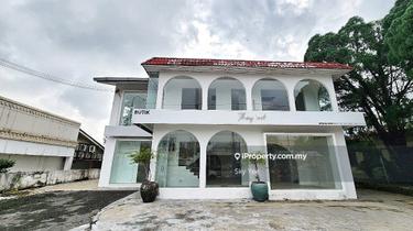 2sty Commercial Bungalow (Flat Land) for Rent at Jalan Maarof 1