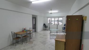 Puchong vista prima apartment with lift for sale,975 sqft,255k nego 1