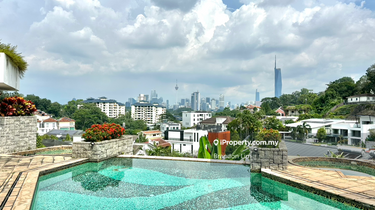 Designer house with unobstructed city views in a posh neighbourhood  1