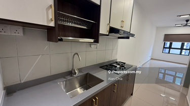 Brand new d vine 2 bedroom actual unit with high floor, face d vervain 1