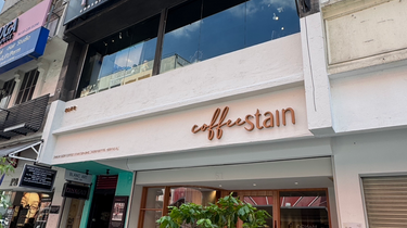 High Traffic Shop in Taipan Business Centre , Subang Jaya 1