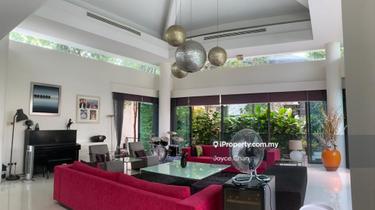 Bukit Gita Bayu Seri Kembangan 2.5 Story Nice F.F Bungalow For Rent 1