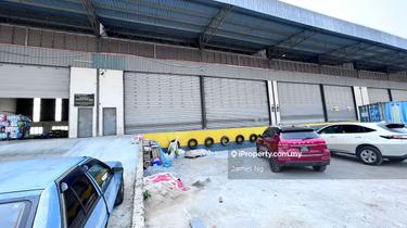 Shared Warehouse with Loading Bay at Telok Panglima Garang, 6700sqft 1
