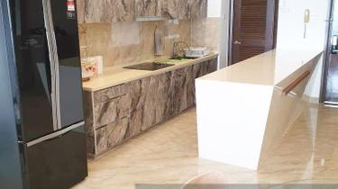 1585sf Nice and clean 3 rooms limited unit 1