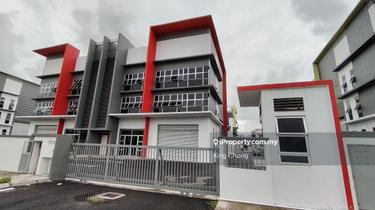 Brand New 3 Storey Semi-D with Lift in Puchong Putra Perdana 1