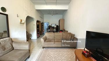 Cozy Single Storey l Great Location l Ample Parking  1