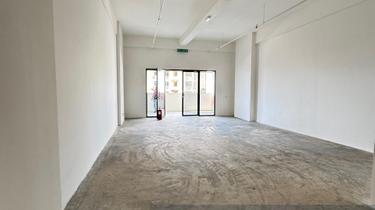 Brand New office Corner lot behind Jit Sin for rent 1