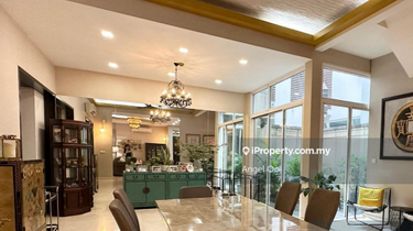 Rare find! Limited corner for sale! 3 storey well renovated  1
