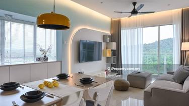 Walkable to LRT / Near Mall / Low Density / Freehold / Free Furnished 1
