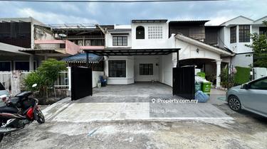 Renovated House. Near TRX. Ready to Move In 1