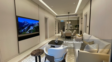 Fully Furnsihed with Stunning KLCC View . Key On Hand !  1