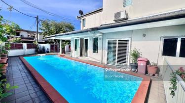 Swimming Pool House 1