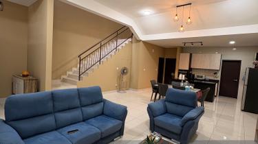 Fully renovated very beautiful with private garden  1