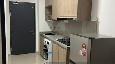 Move In Ready 550 Square Feet, Near MRT and Ikea, 1 Utama 1