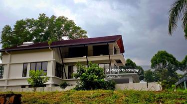 Brand New Resort Style 3-Sty Bungalow ,Serene & Quiet environment . 1