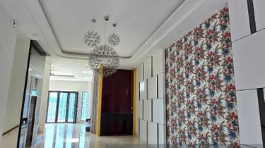 Ideal house for 2 families  1