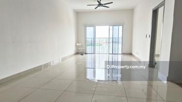 For Sale Endlot Condo with Lake View Rm320,000 1