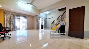 Nice Garden for Pet, Kid play area Gardening, Near to Mrt, Aeon, Giant 1