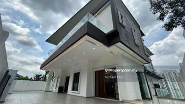 2 Lift Renovate Freehold Twin Bungalow Country Heights Damansara 1
