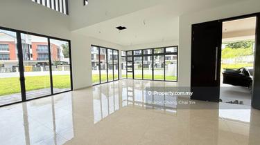 The Woodlands @ Horizon Hills , Woodlands 3 storey Bungalow Corner 1