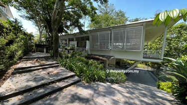 Big Land Bungalow with famous architect  1