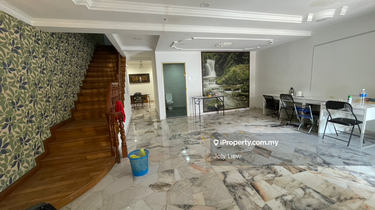 Renovated , freehold , limited 1