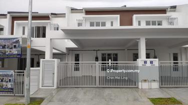 Double Storey with Kitchen Cabinet and Water Heaters nearby KLIA, N.S 1