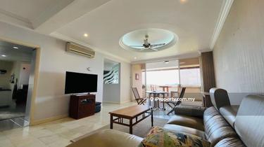 Duplex Penthouse with Wide Golf and Lakeview 1