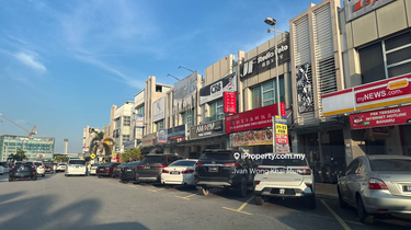 Bukut raja eleven avenue shop  1