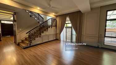 Renovated & Well Maintained Corner Superlink 1