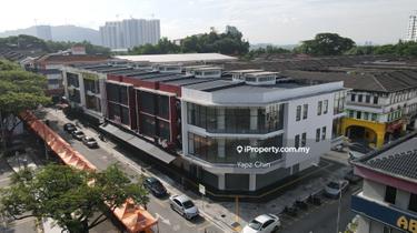 Desa Petaling, 3 storey corner shop, facing main road, 93years balance 1
